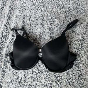 Black V.S. bra